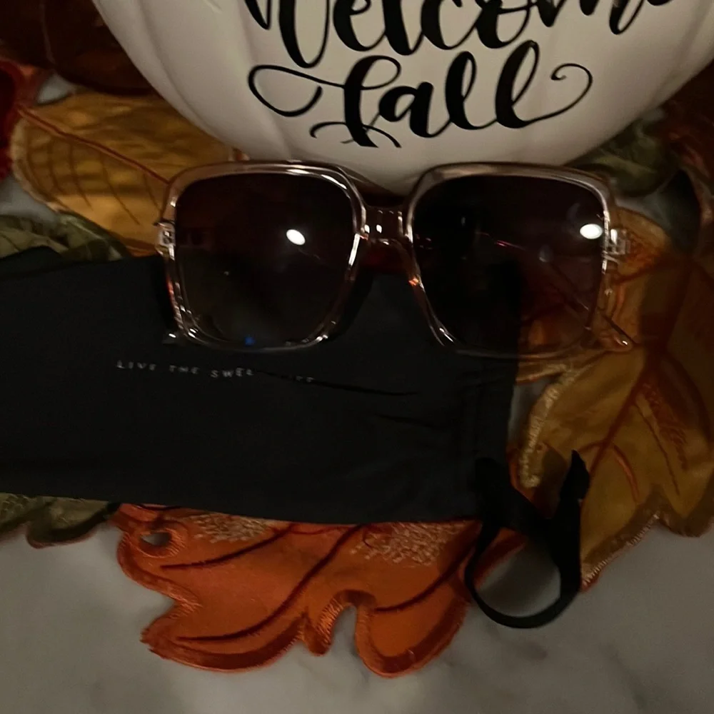 Peach tree Sunglasses - Picture 4 of 5